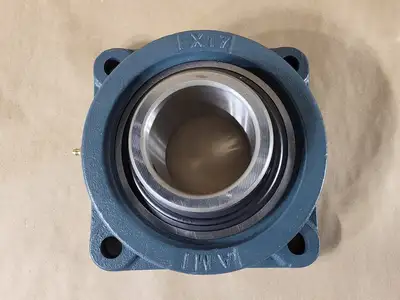 NEW AMI BEARING UCFX17