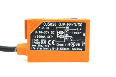 IFM OJ5028 Retro-Reflective Photoelectric Sensor, 10-30V DC, NEW