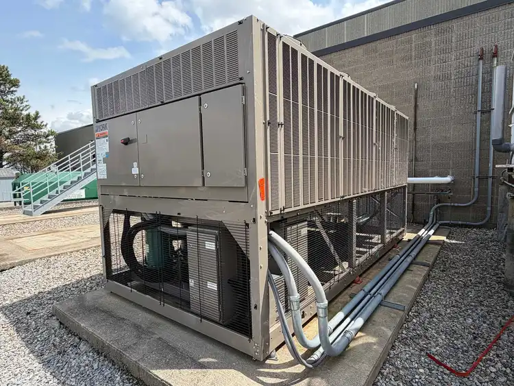 Used 2024 YORK YLAA0155SE46XFBSDTX Chillers New Jersey US | Perry Equipment #1061956