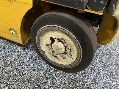 Used 2020 YALE ERC050VG Misc Forklifts Illinois US | Somerset Equipment Sales #1543009