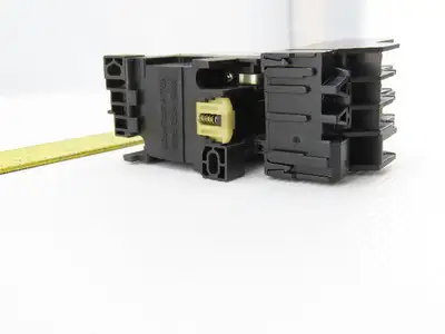 Mitsubishi Electric S-A11RM Magnetic Contactor W/2.8-4.4A Over Load Relay