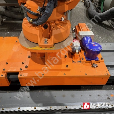 ABB IRB 4600-20/2.5 Robot w/ IRC5 & Lincoln R450 Weld Package on 12 Meter Linear Rail