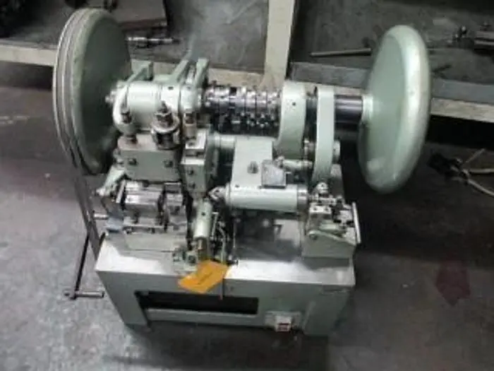 8516-100 OMBI Model FTR Boston Link Chain Machine