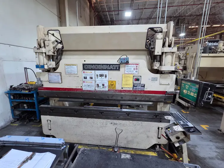 Used 2005 CINCINNATI PROFORM 90 PF X 8 FT Press Brakes Illinois US | Machinery Marketing International #967983