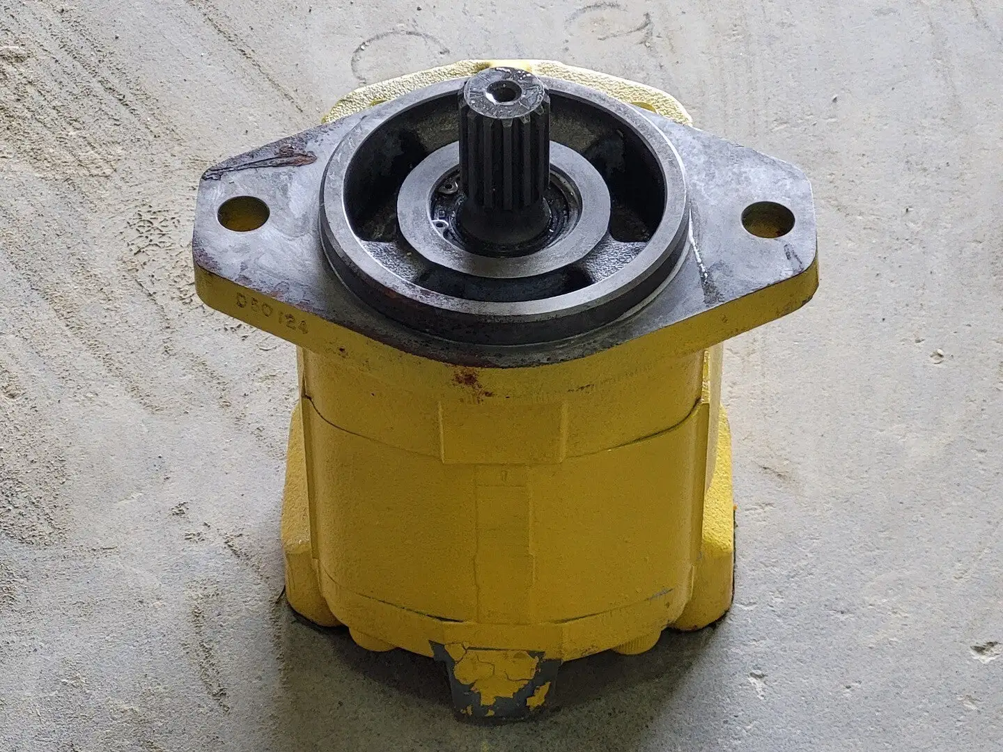 NEW KOMATSU 704-30-42140R