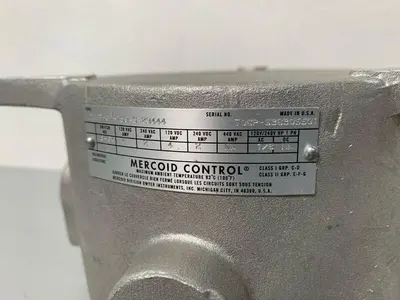USED MERCOID CONTROL DAHF-31-153-5-23444 PRESSURE CONTROL SWITCH