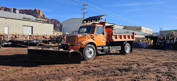 Used 2001 INTERNATIONAL 4900 DUMP TRUCK Dump trucks Utah US | CSS Equipment Sales #1347060
