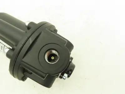 Fairchild 10242 Kendall Pressure Regulator 1/4" NPT 1/2-30PSI Range 1-60 PSIG