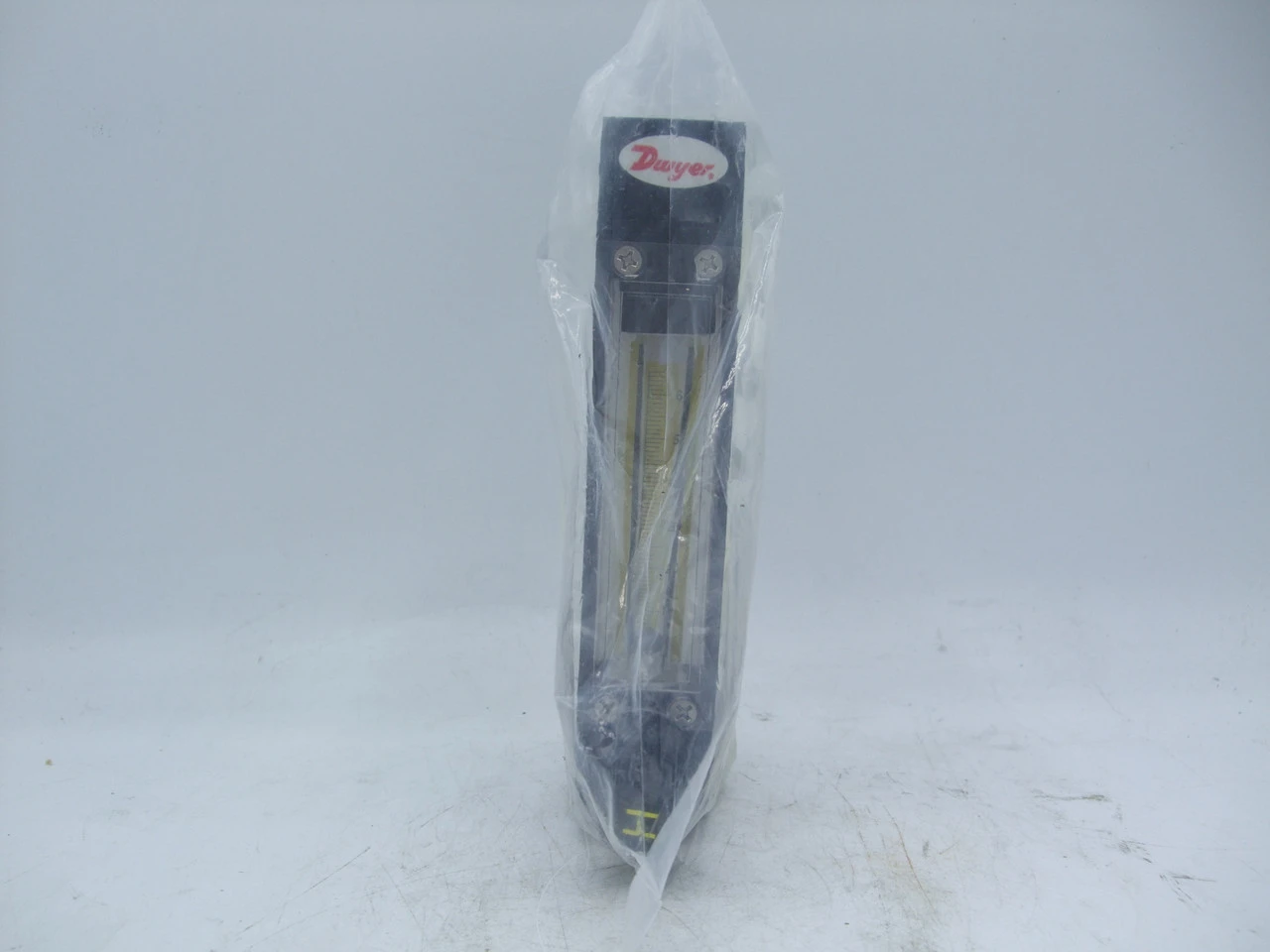 USED DWYER INSTRUMENTS VA15419