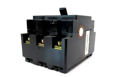 NEW FUJI ELECTRIC EA33 CIRCUIT BREAKER
