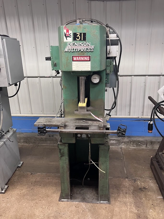 Used _UNKNOWN_ _UNKNOWN_ C-Frame Presses Michigan US | Miedema Asset Management Group #1371742