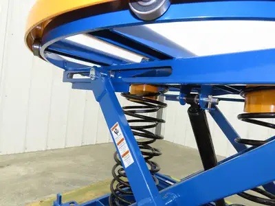 Uline H-8935 Spring-Loaded Pallet Positioner Level Loader 43-5/8" Round Top