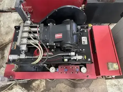 USED 2010 OMAX MAXIEM 1530