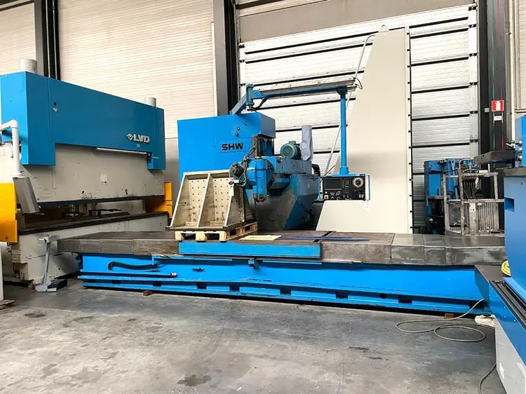 Used SHW UF 4 CNC X:3000 - Y:1250 - Z:1400 MM Bed Type Mills | Apt International N.V #364638