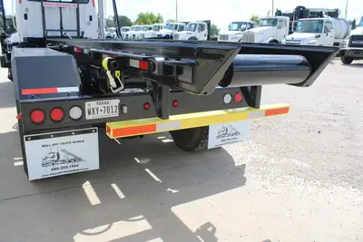 Used 2017 FREIGHTLINER 114SD Rolloff Trucks Texas US | Roll Off Truck World #1491773