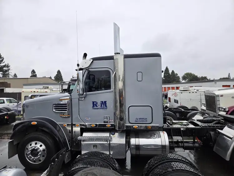 Used 2023 FREIGHTLINER CORONADO 122 SD Conventional trucks California US | Ben Kaplan Equipment #1182495
