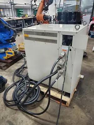 USED 2011 YASKAWA MOTOMAN MH165-100