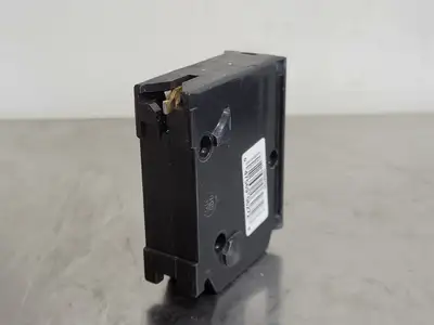 USED SQUARE D HOM130