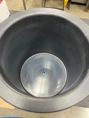 Used Ice Cream Server Used Carlisle Coldmaster Ice Cream Server & Lid 3 Gallon - Black Ice Cream Equipment Illinois US | Falcon Restaurant Supply #1376166