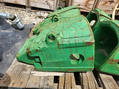 Bucket Tooth Adaptor 8130H112TK-E3-2