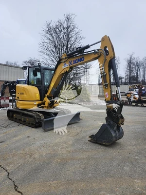 USED 2021 XCMG XE55U