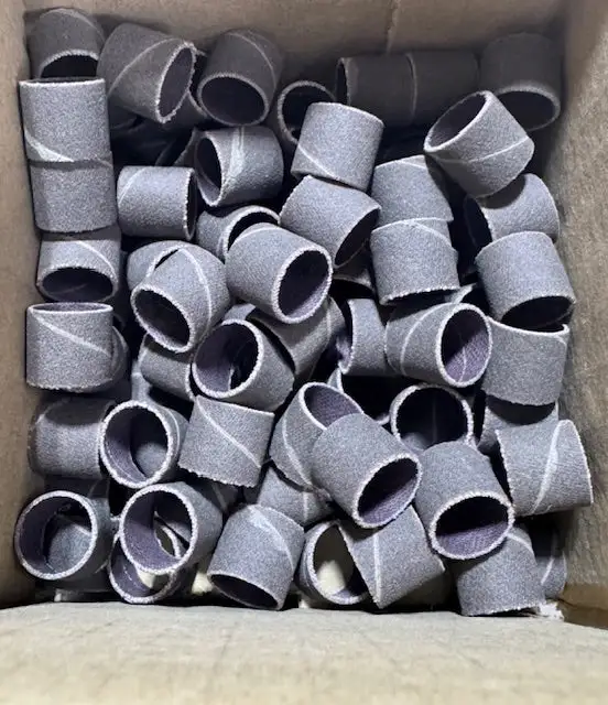 Merit 1" x 1" Spiral Wound Bands 100 Grit Aluminum Oxide 100 Pack