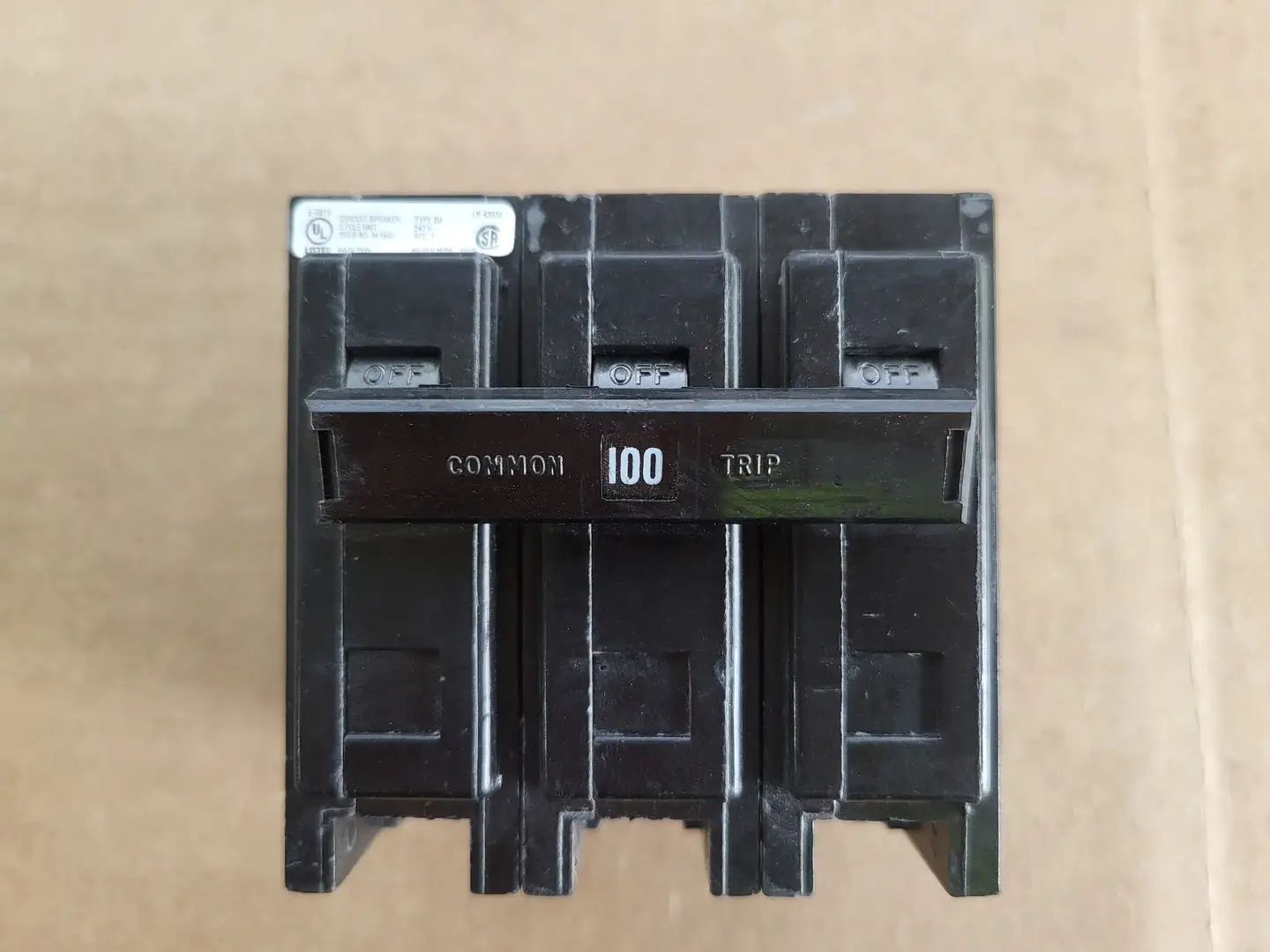 Used EATON BAB3100H Switchgears British Columbia CA | Lenmark #913709