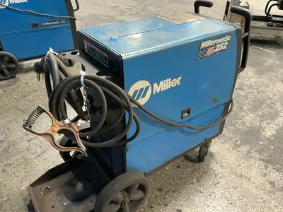 Used MILLER MILLERMATIC 252 Mig Welders Ohio US | HGR 24 #1521249