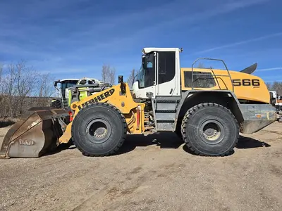 USED 2019 LIEBHERR L566