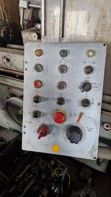 MOSCOW Universal Thread Grinder, in working condition, visible under power