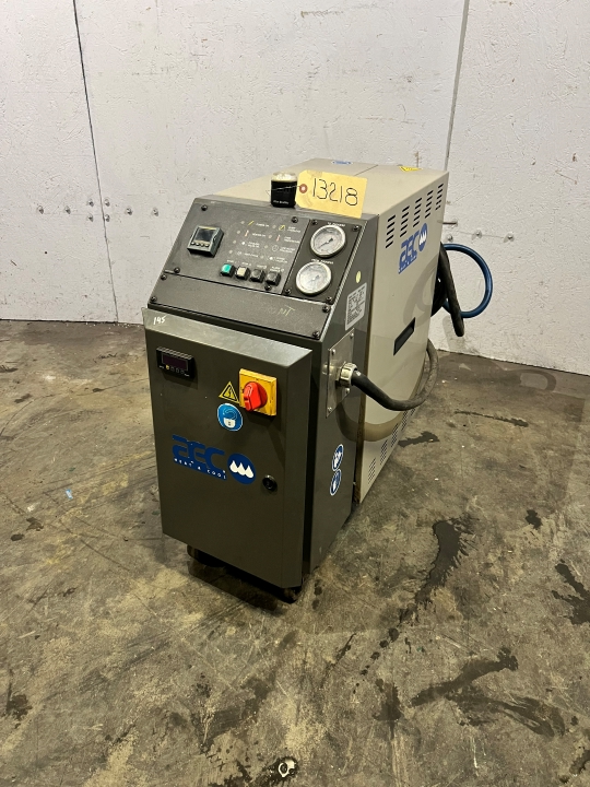 Used 2015 AEC TCU300 Temperature Controls Massachusetts US | Hunter Plastics #788017