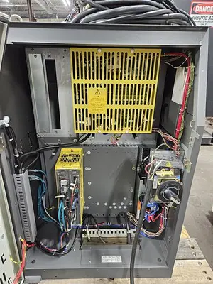 USED 2010 FANUC M-20IA