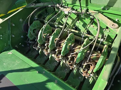 USED 2019 JOHN DEERE L341