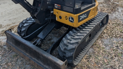 USED 2022 Deere 26G