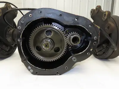 Toyota 5FBCU20 Electric Forklift Differential Drive Axle Six Lug W/E Brake