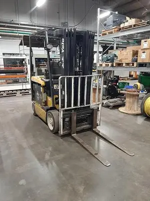 USED YALE ERC050