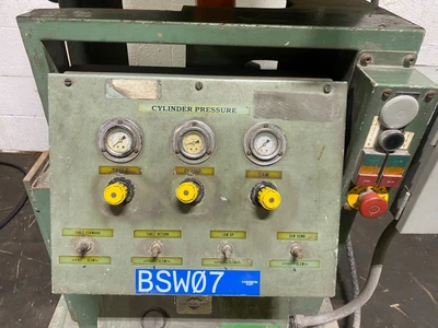 METAPLAST MST-3 TRAVELING HEAD EXTRUSION SAW