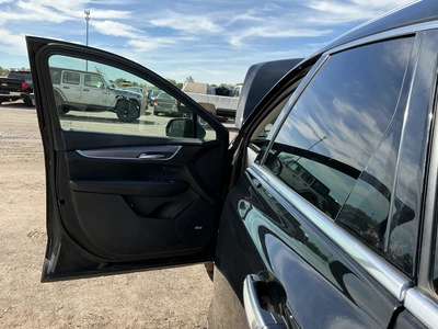 USED 2017 CADILLAC XT5