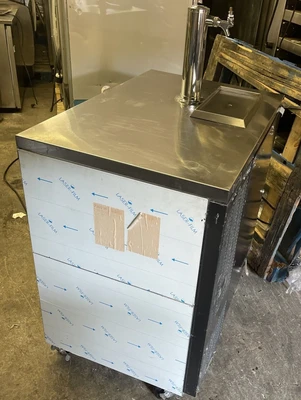 174-0119 Perlick DDS36 36” Direct Draw Self Contained Beer Tap Dispenser