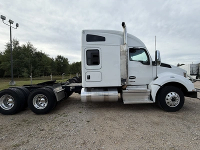 Used 2024 KENWORTH T880 TRUCK TRACTOR Conventional trucks Michigan US | Miedema Asset Management Group #1709430