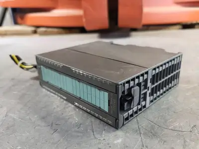 USED SIEMENS 6ES7 322-1HF10-0AA0