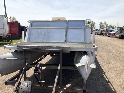 USED 1979 CREST 29-22