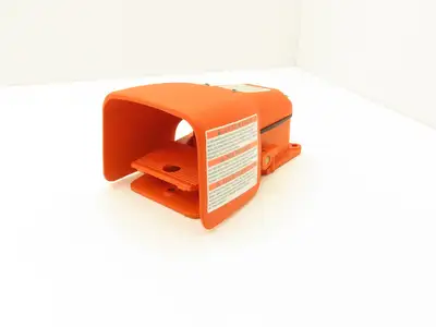 Linemaster 531-SWH Hercules Foot Switch 1 Hp 20A 125-250VAC Momentary Pedal SPDT