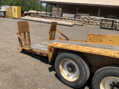 2002 Towmaster 18’ Tandem Axle Tilt Trailer