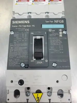 USED Siemens NFK3B250 Circuit Breaker, 250A, 3-Pole, 220-690V