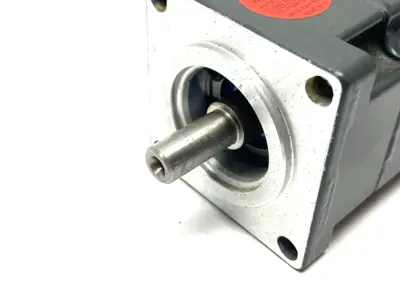 USED SIEMENS SIMOTICS S SYNCHRONOUS SERVO MOTOR 1FK7