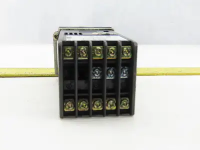 Shinko JCS-33A-A/M Multi Range Temperature Controller 100-240V