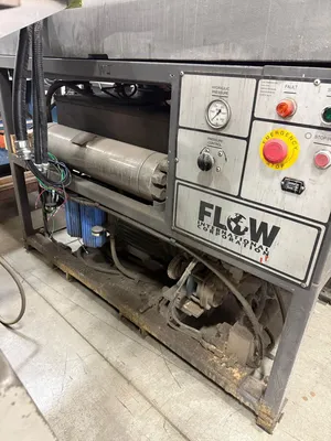 FLOW 7XD-55 Waterjet Cutters | ListingHippo (7)