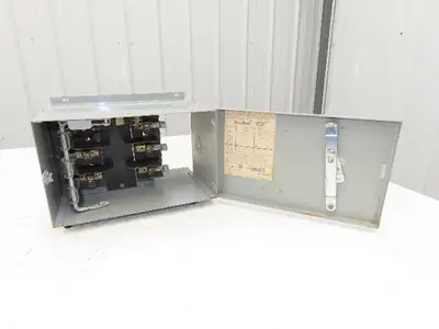 Gould Modicon BOS14352 Vacu-Break Switch Plug W Clampmatic Contacts 60A 600V