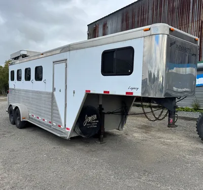 Used 2005 INTEGRITY LEGACY Livestock Trailers Ontario CA | Driven Equipment Solutions #1423071